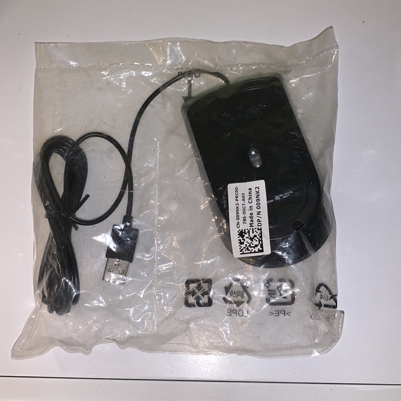 Dell computer mouse nwt - Picture 2 of 5